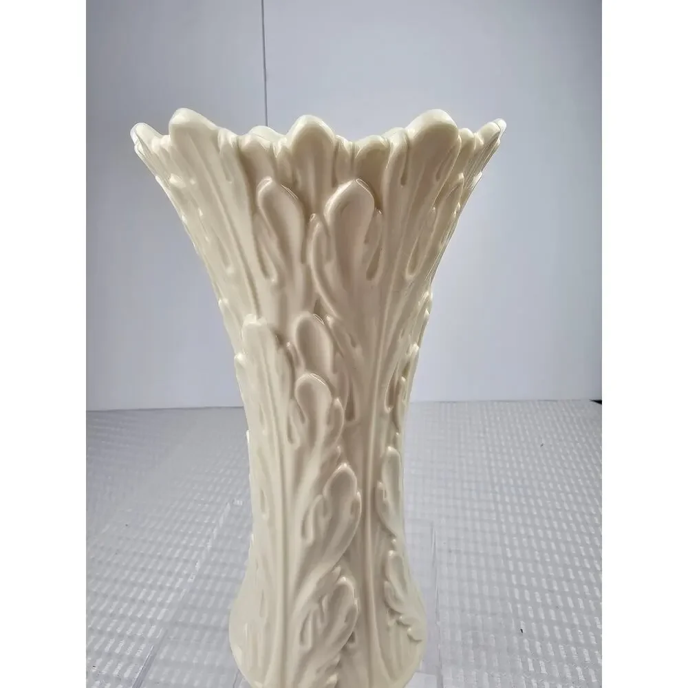 Lenox‎ Woodland Vase, part of the Woodland Collection Classic Cream Color